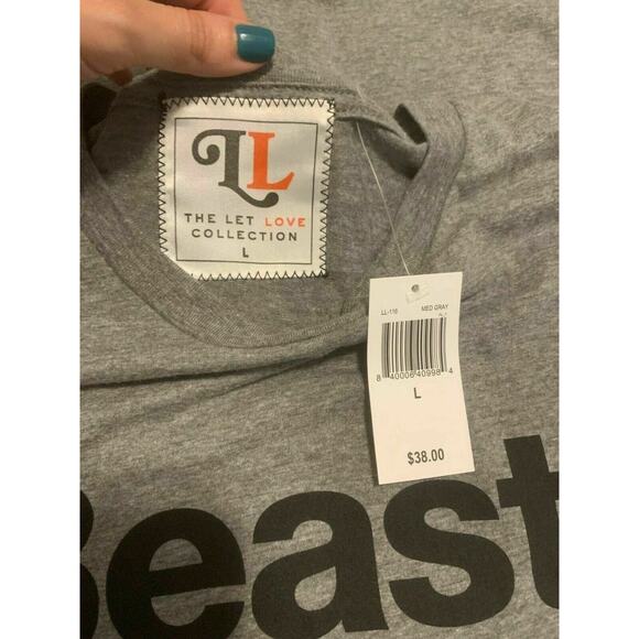 The Let Love Collection Soft Graphic Quote T-Shirt Size L - Picture 3 of 4